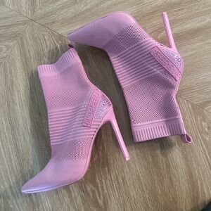 Pink heels Steve Madden